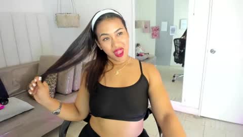 Veronica3  online show from April 2026 08:57:02 PM