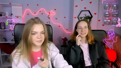 Snapshot of veronica_bubble chatting on April 2026 07:23:01 PM Ronni online show from April 2026 07:23:01 PM