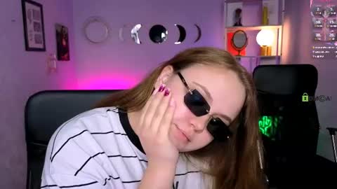 Ronni online show from June 2026 03:04:02 AM