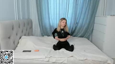 Snapshot of veronica_burns chatting on June 2026 09:56:01 AM Anny online show from June 2026 09:56:01 AM