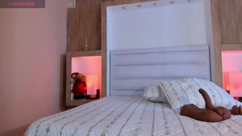 Johovanna online show from November 2025 11:35:01 AM