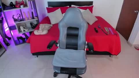 Vero Milf online show from October 2025 07:03:01 PM