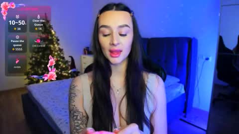 Veronica online show from December 2025 09:43:02 PM