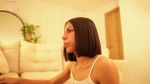 Veronica online show from December 2024 11:35:01 AM