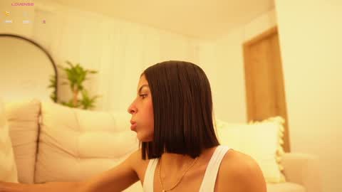 Veronica online show from December 2024 11:17:01 AM