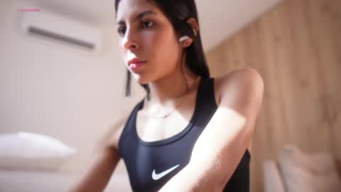 Veronica online show from December 2025 02:11:01 PM