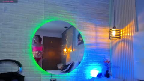 Vero online show from December 2024 08:43:02 PM