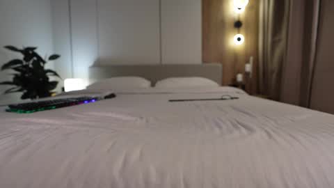 Veronica online show from December 2025 07:53:02 PM