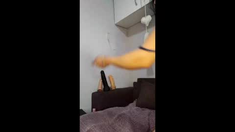 veronicaredonda online show from December 2025 02:00:02 PM