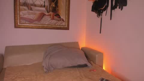 veronicasmith_os online show from June 2026 09:14:02 PM