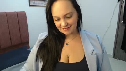 Snapshot of veroniicabbw_ chatting on June 2026 01:35:02 PM veroniicabbw_ online show from June 2026 01:35:02 PM