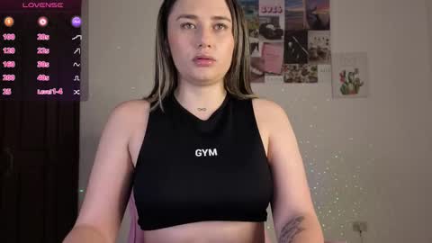 Snapshot of veronika__winslow_ chatting on February 2026 04:57:02 AM Vero online show from February 2026 04:57:02 AM