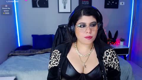 Miss Veronika online show from January 2025 02:44:01 PM
