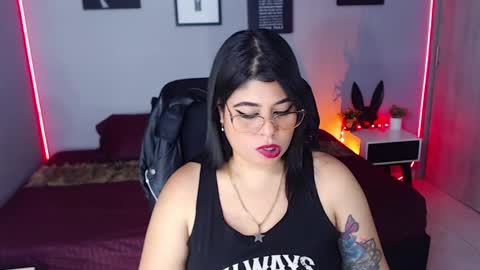 Miss Veronika online show from January 2025 07:00:02 PM