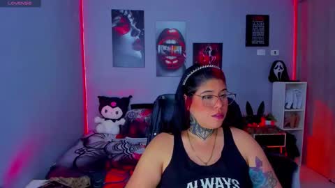 Miss Veronika online show from November 2025 07:58:02 PM