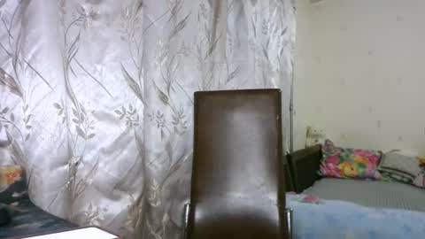 Snapshot of veronika_xi chatting on October 2025 08:16:02 AM veronika_xi online show from October 2025 08:16:02 AM