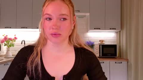 Snapshot of veronikamitchel chatting on June 2026 07:19:01 PM Veronika online show from June 2026 07:19:01 PM