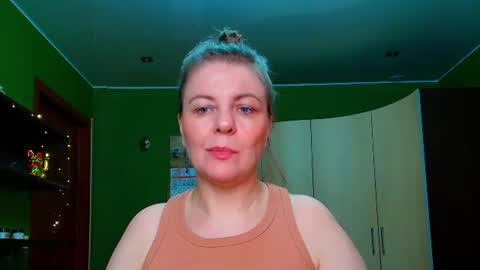 Snapshot of veronikawgold chatting on June 2026 07:38:02 PM VeronikawGold online show from June 2026 07:38:02 PM