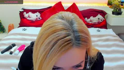Snapshot of verrasweet4u chatting on January 2025 05:52:01 AM VerraSweet4u online show from January 2025 05:52:01 AM