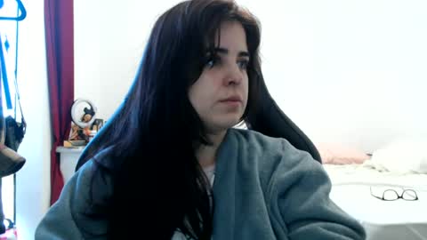 Snapshot of veruca99 chatting on June 2026 01:11:01 PM veruca99 online show from June 2026 01:11:01 PM