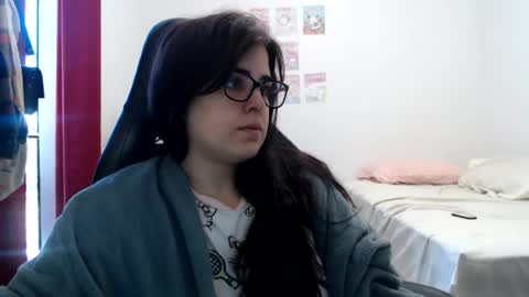 Snapshot of veruca99 chatting on July 2026 01:02:02 PM veruca99 online show from July 2026 01:02:02 PM