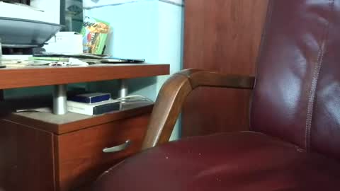 Snapshot of verylittletiny chatting on August 2026 02:27:02 PM Erik online show from August 2026 02:27:02 PM