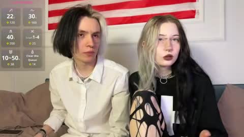 Snapshot of veryraretwins chatting on March 2026 10:32:01 PM veryraretwins online show from March 2026 10:32:01 PM