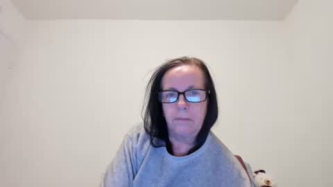 verysassypeachgoddess online show from January 2026 04:18:01 AM