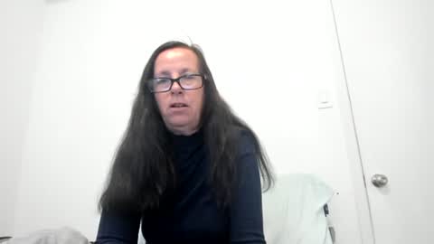 Snapshot of verysassypeachgoddess chatting on June 2026 12:40:01 PM verysassypeachgoddess online show from June 2026 12:40:01 PM