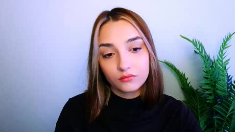 Snapshot of veryveryshygirl chatting on December 2025 10:12:01 AM Ana online show from December 2025 10:12:01 AM