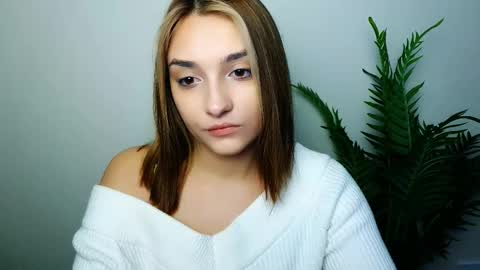 Snapshot of veryveryshygirl chatting on January 2026 02:20:01 PM Ana online show from January 2026 02:20:01 PM