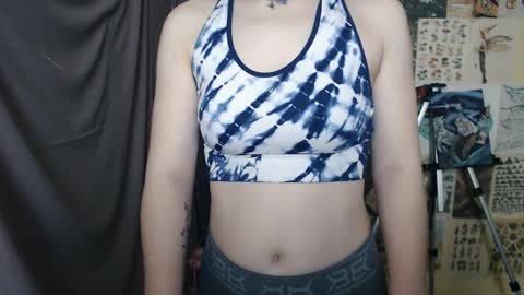 Snapshot of veryveryvery_shy chatting on January 2025 06:57:02 AM veryveryvery_shy online show from January 2025 06:57:02 AM