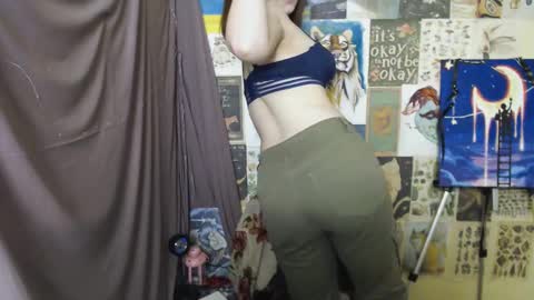 Snapshot of veryveryvery_shy chatting on March 2025 09:58:02 AM veryveryvery_shy online show from March 2025 09:58:02 AM
