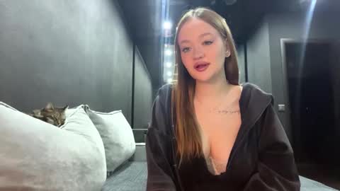 Snapshot of vestaszanto chatting on November 2025 03:14:02 PM Esta online show from November 2025 03:14:02 PM