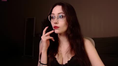 Snapshot of vetta_dey chatting on November 2025 10:24:01 PM Iva online show from November 2025 10:24:01 PM