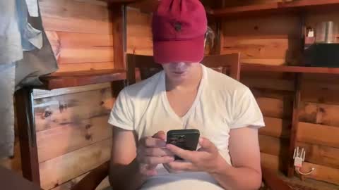 Snapshot of vexelgain chatting on October 2025 02:37:01 PM HendasWerout online show from October 2025 02:37:01 PM