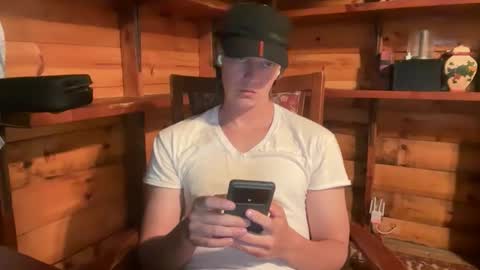 Snapshot of vexelgain chatting on October 2025 01:39:01 AM HendasWerout online show from October 2025 01:39:01 AM