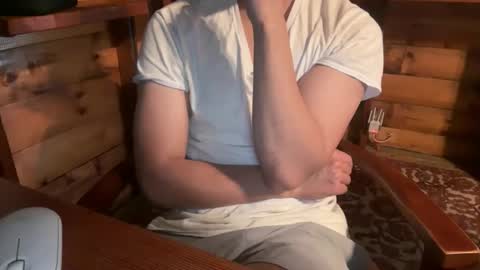 Snapshot of vexelgain chatting on November 2025 12:31:02 AM HendasWerout online show from November 2025 12:31:02 AM