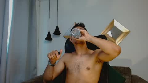 Vezx online show from April 2026 06:49:02 PM