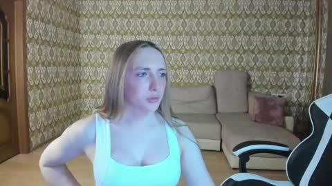 vi_luxxxy online show from May 2026 02:17:01 AM