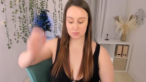 Camilla online show from December 2024 11:29:01 AM