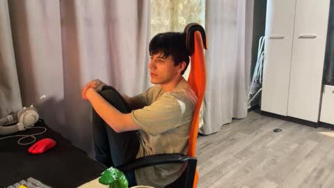 Snapshot of vialeras chatting on February 2026 03:01:01 AM vialeras online show from February 2026 03:01:01 AM