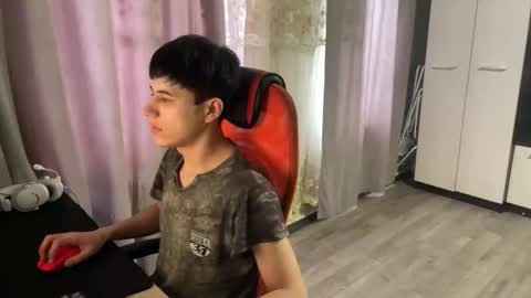 Snapshot of vialeras chatting on March 2026 03:55:01 AM vialeras online show from March 2026 03:55:01 AM