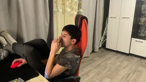 Snapshot of vialeras chatting on March 2026 02:20:01 PM vialeras online show from March 2026 02:20:01 PM