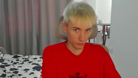 Snapshot of vibemygirl chatting on September 2025 06:18:01 AM vibemygirl online show from September 2025 06:18:01 AM