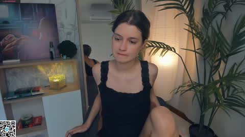 Snapshot of vibes_of_joy chatting on February 2025 10:27:02 AM Mikky online show from February 2025 10:27:02 AM