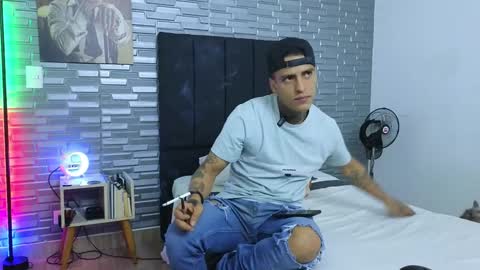 Snapshot of vicctorzc chatting on January 2025 08:42:01 AM Victor cardenas online show from January 2025 08:42:01 AM