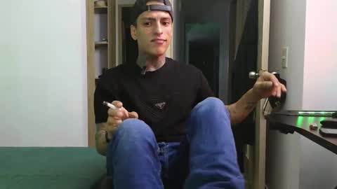 Snapshot of vicctorzc chatting on February 2025 01:10:01 AM Victor cardenas online show from February 2025 01:10:01 AM