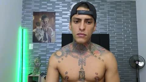 Snapshot of vicctorzc chatting on February 2025 08:44:02 PM Victor cardenas online show from February 2025 08:44:02 PM