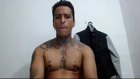 Snapshot of vicctorzc chatting on January 2026 10:35:02 PM Victor cardenas online show from January 2026 10:35:02 PM